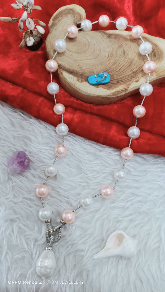 Neckpiece