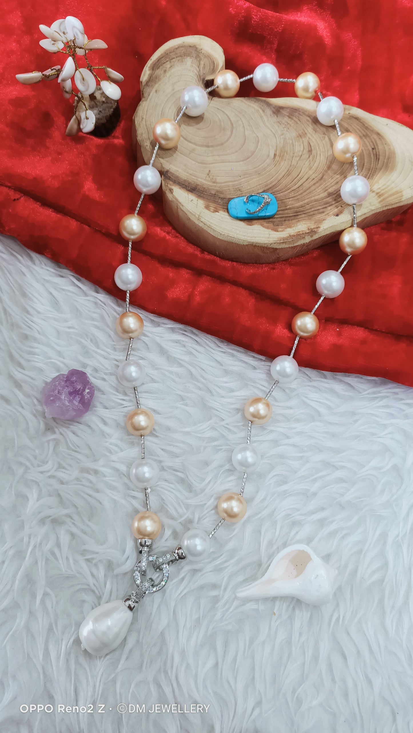 Neckpiece