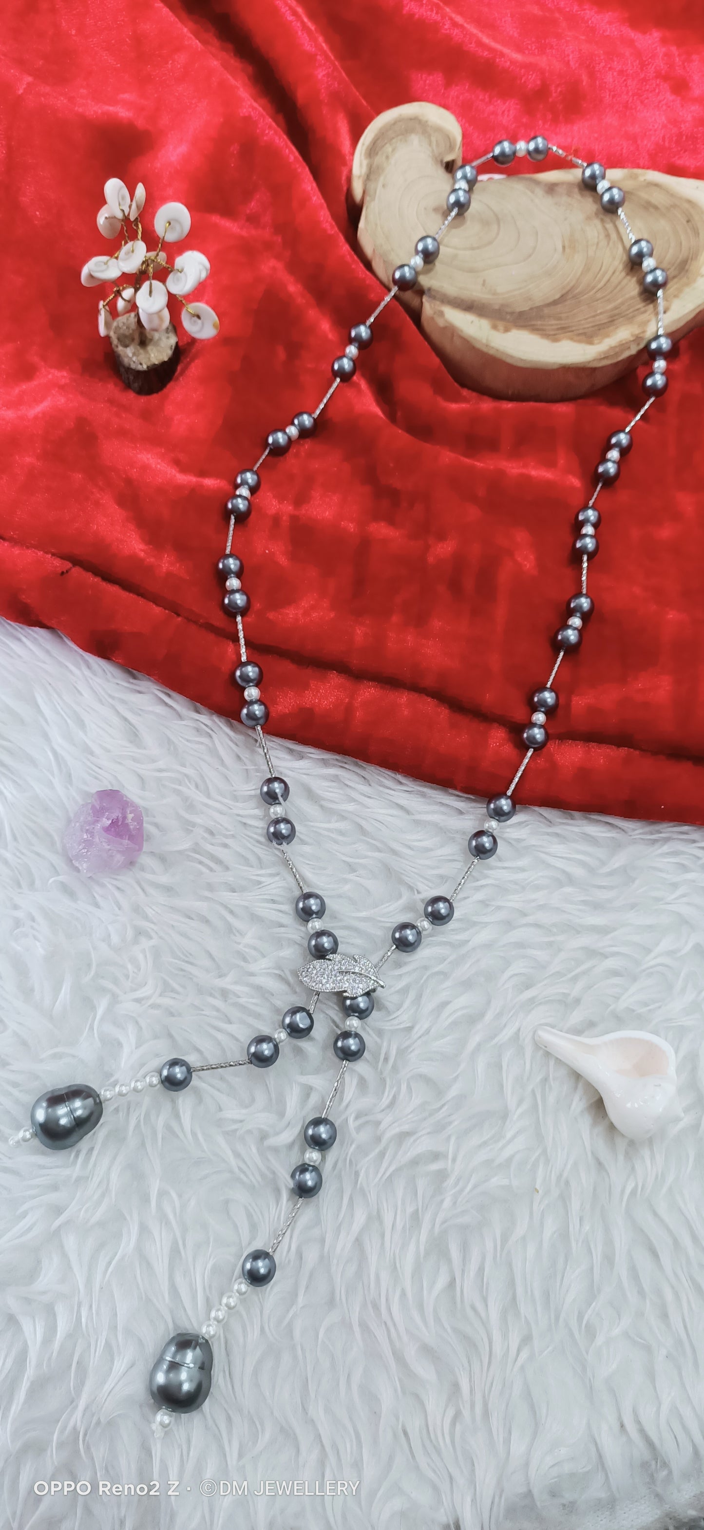 Neckpiece
