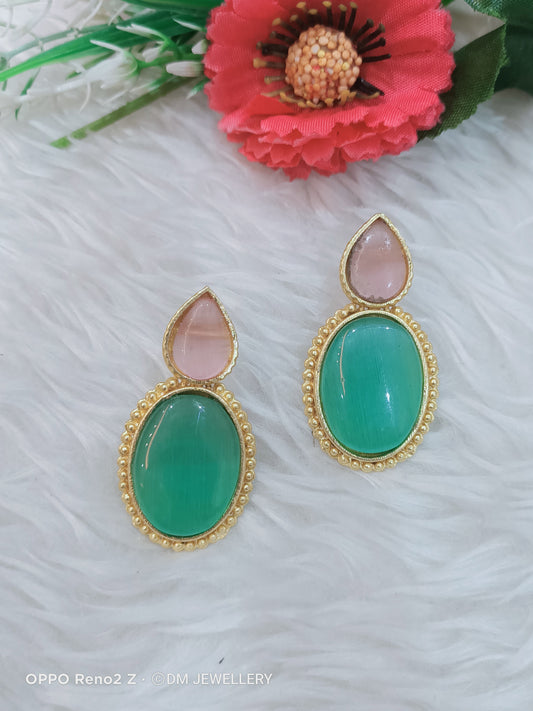 Gold polish Earring