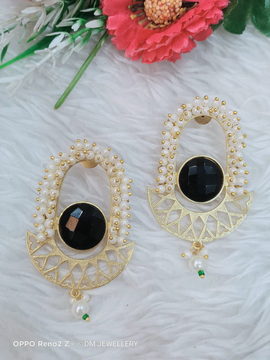 Gold polish Earring