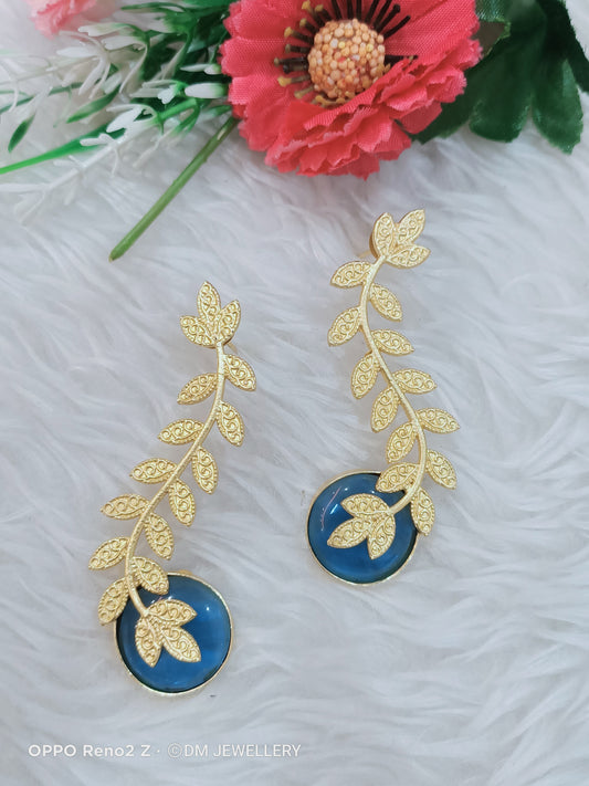 Gold polish Earring