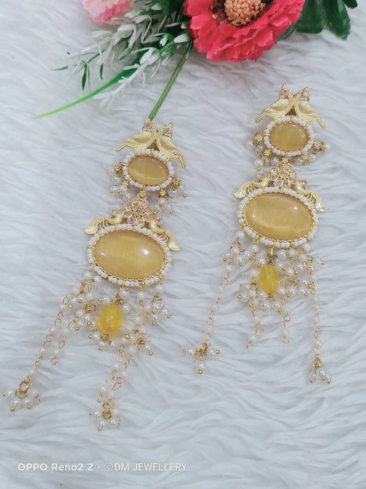 Gold polish Earring