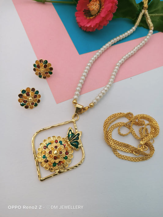 Pendant Earring Set