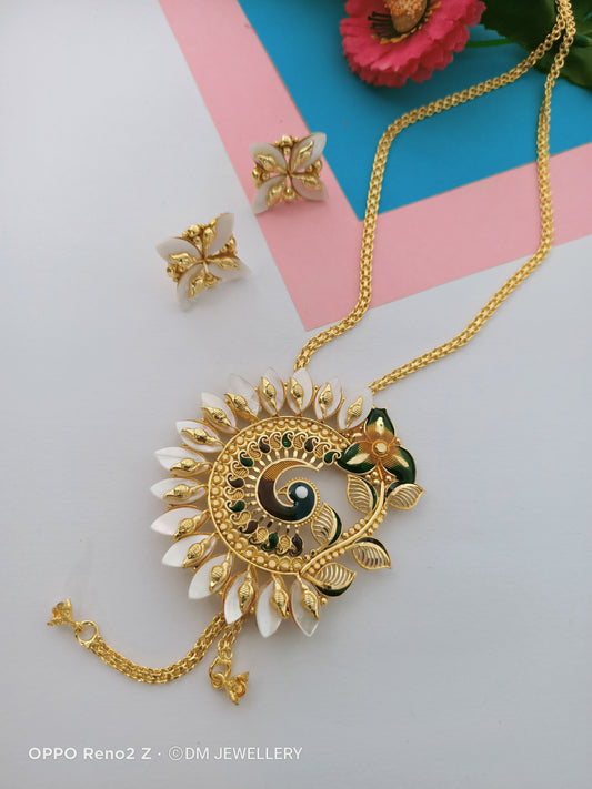 Pendant Earring Set