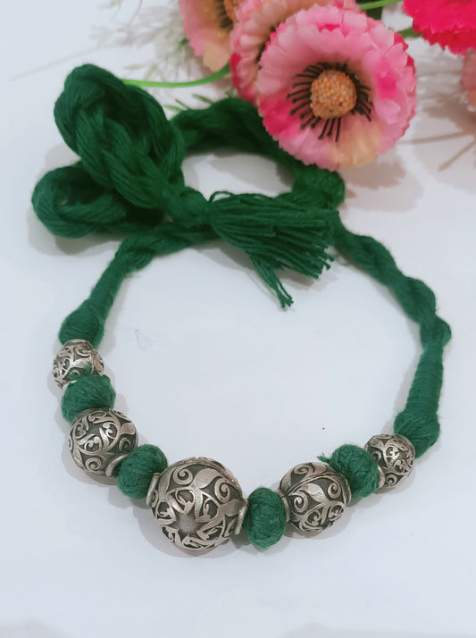 Thread Neckpiece