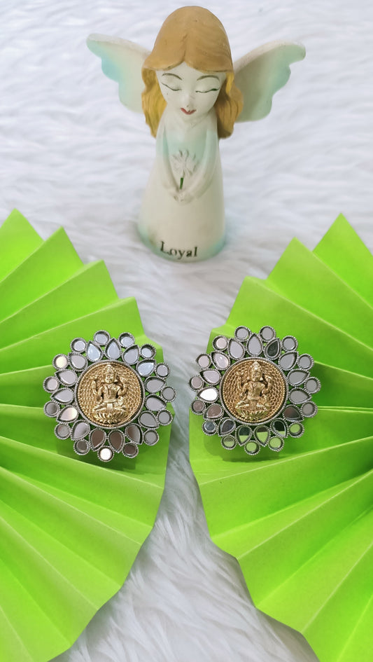 Laxmi stud earring