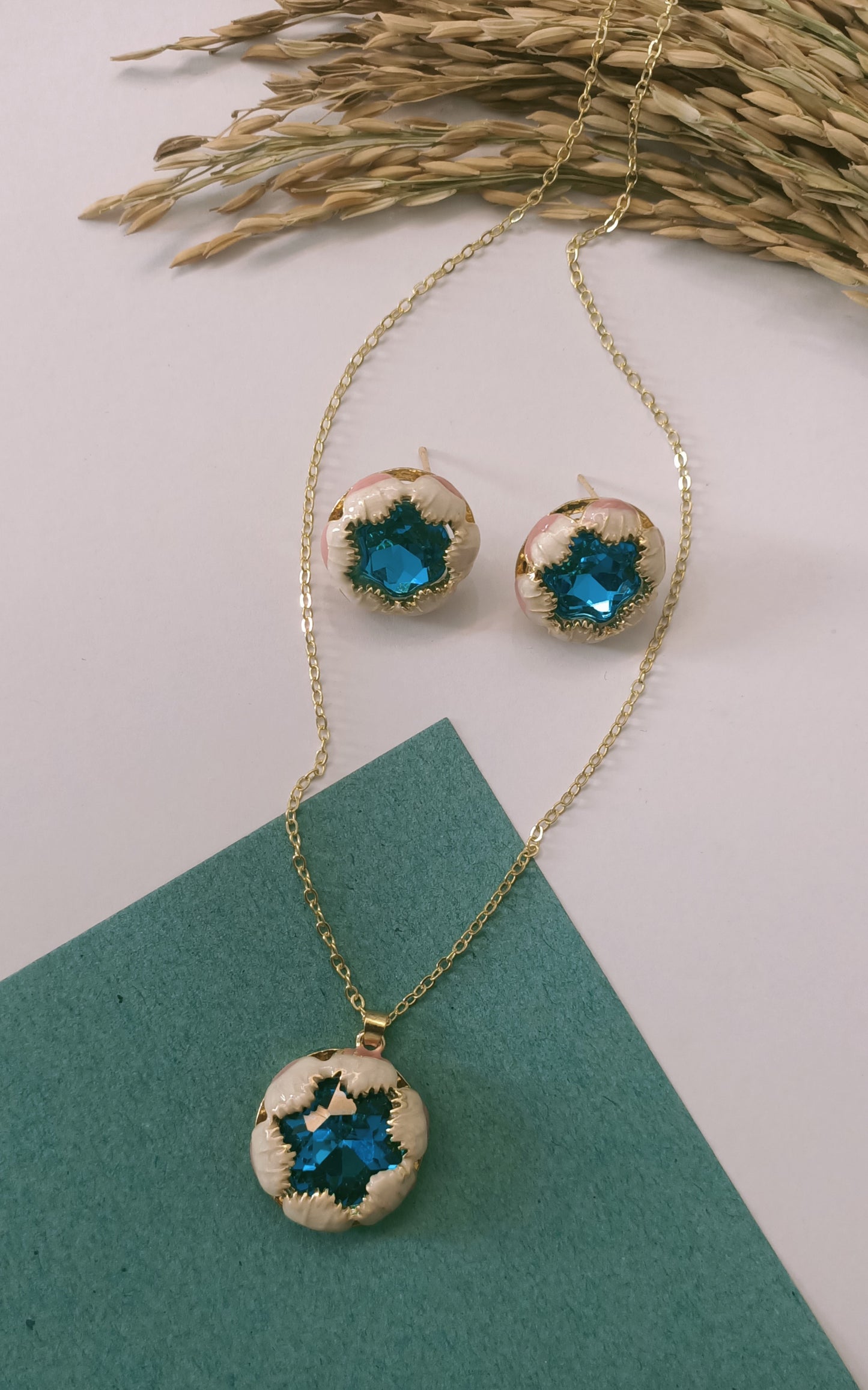 Pendant Earring