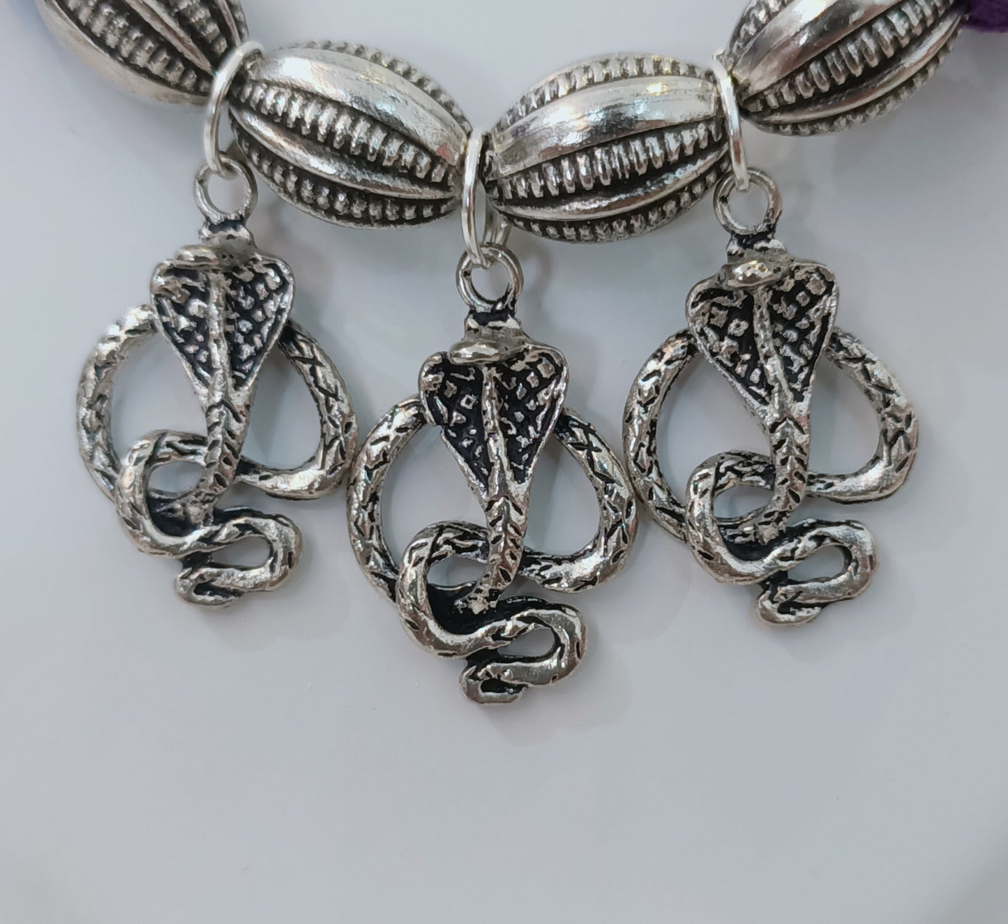 Thread Neckpiece