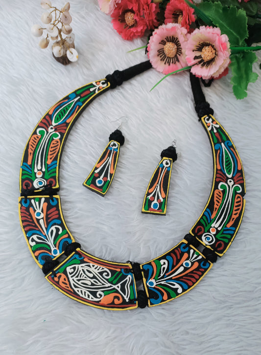 Thread Neckpiece