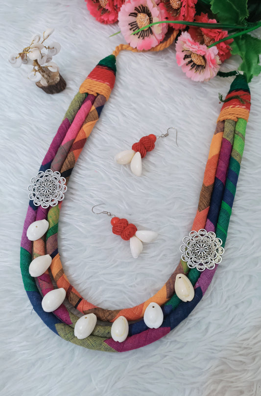 Thread Neckpiece