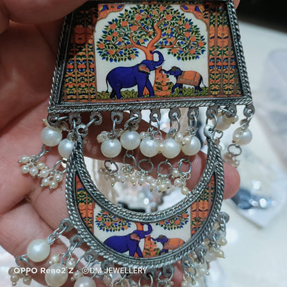 Afghani Nackpiece