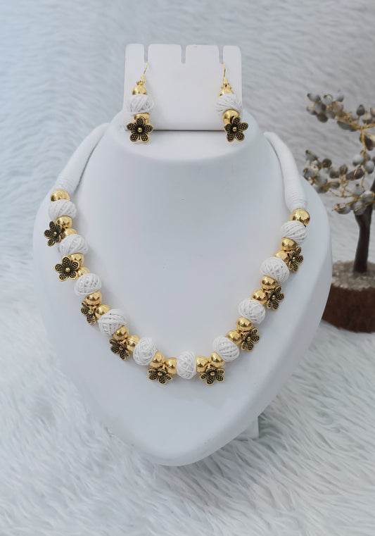 Thread Neckpiece