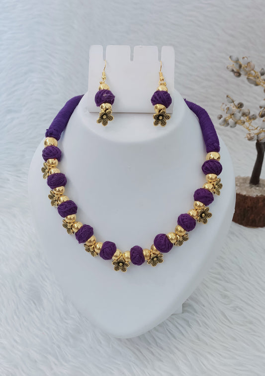 Thread Neckpiece