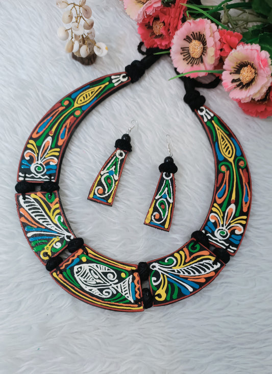 Thread Neckpiece