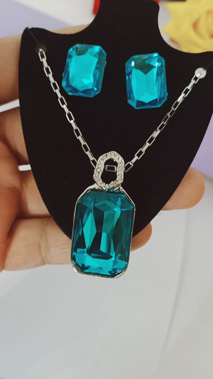Swarovski Pendent Earring